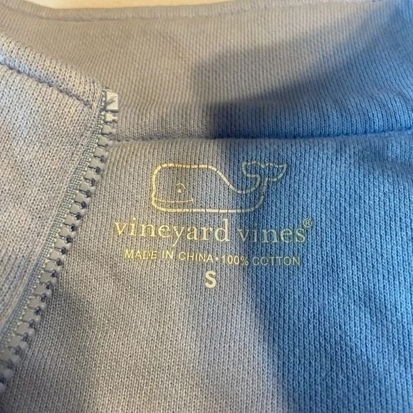Vineyard Vines pullover size small - Picture 4 of 5